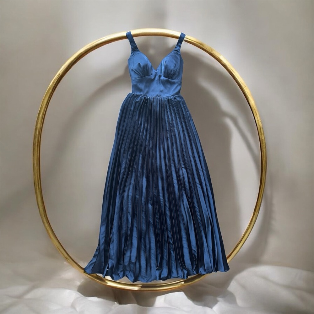 Elegant Blue Pleated Dress